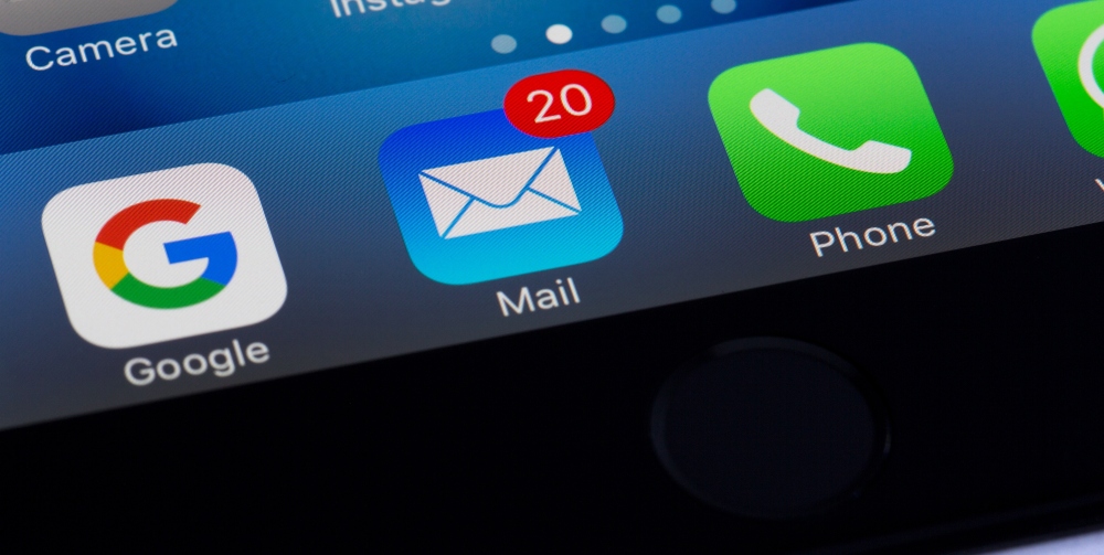 iPhone mail and phone applications